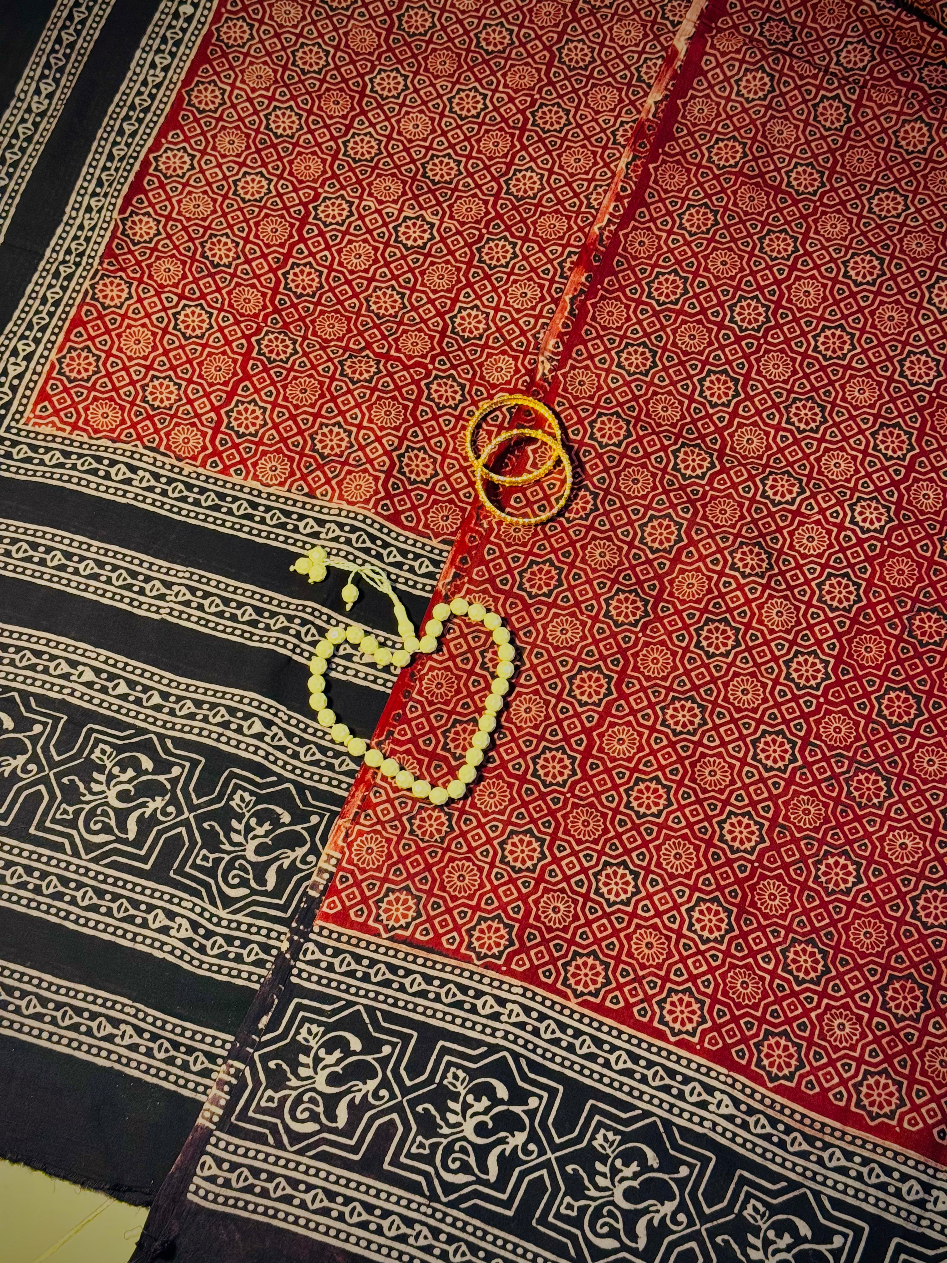 Rallijo Lalgul — Hand Block Print Lawn Suit Pakistan