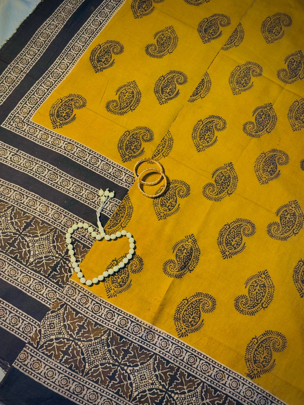 Rallijo HayidAmbrii — Hand Block Print Lawn Suit Pakistan