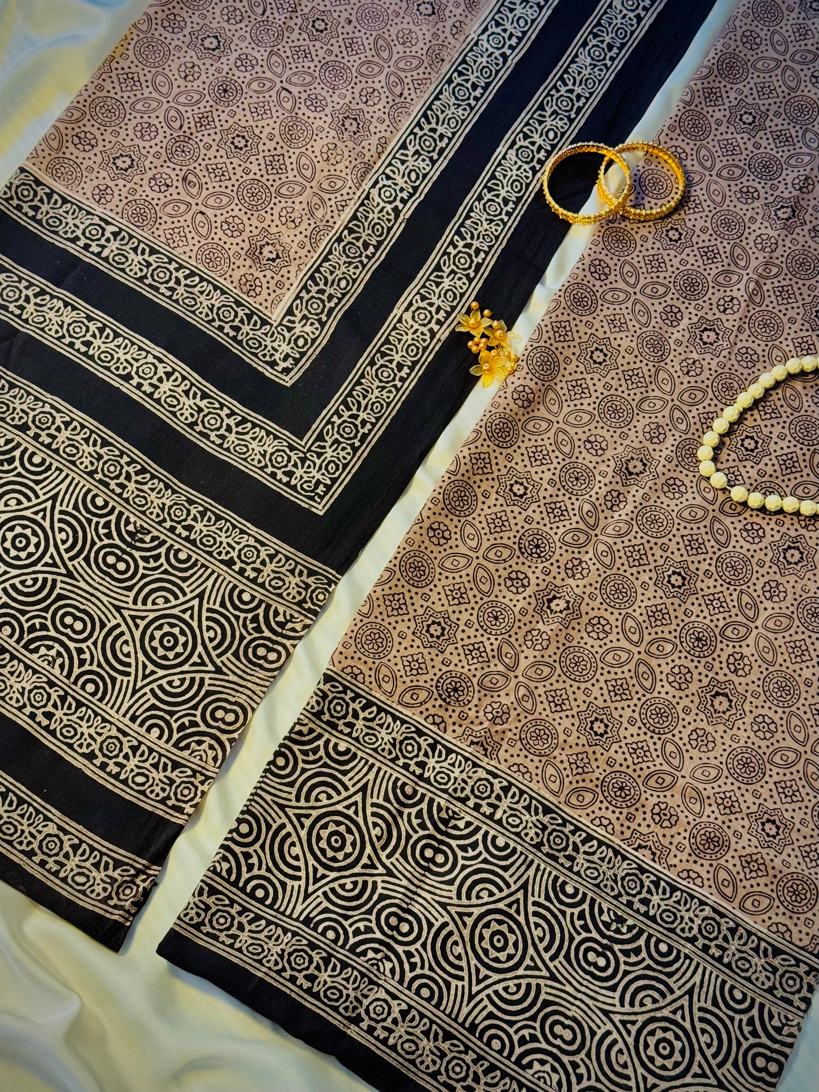 Rallijo Thar Noor — Hand Block Print Lawn Suit Pakistan